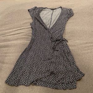 Trendy Brandy Melville Dress!